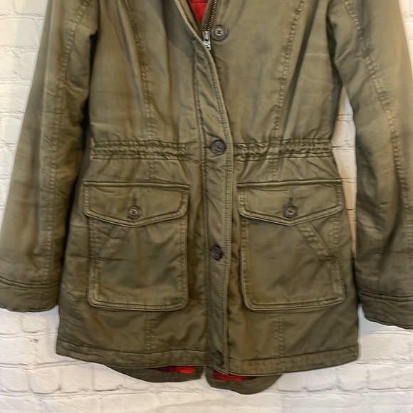 Hollister Olive Green with Buffalo plaid lining warm weather Parker Coat Jacket - Picture 2 of 9